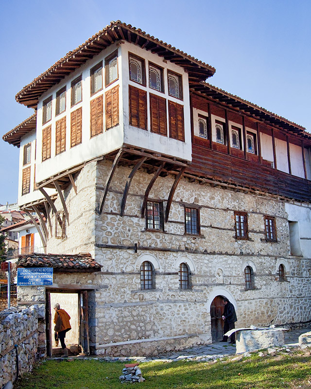 Ενδυματολογικό Μουσείο Καστοριάς