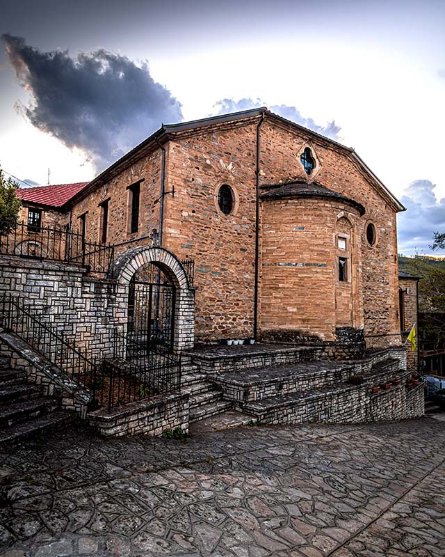 Ιερός Ναός Αγίου Δημητρίου – Λέχοβο