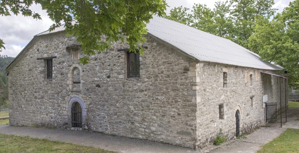 Ιερός Ναός Αγίου Γεωργίου στο Περιβόλι