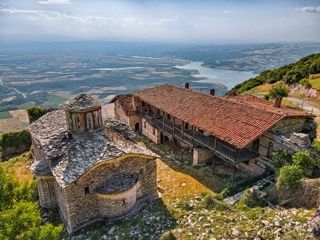 Ιερά Μονή Ευαγγελισμού της Θεοτόκου στην Παλιουριά
